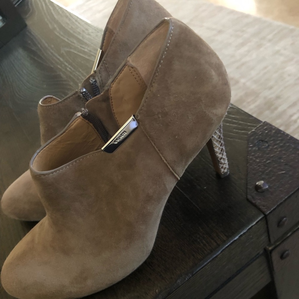 Coach booties suede... Excellent condition